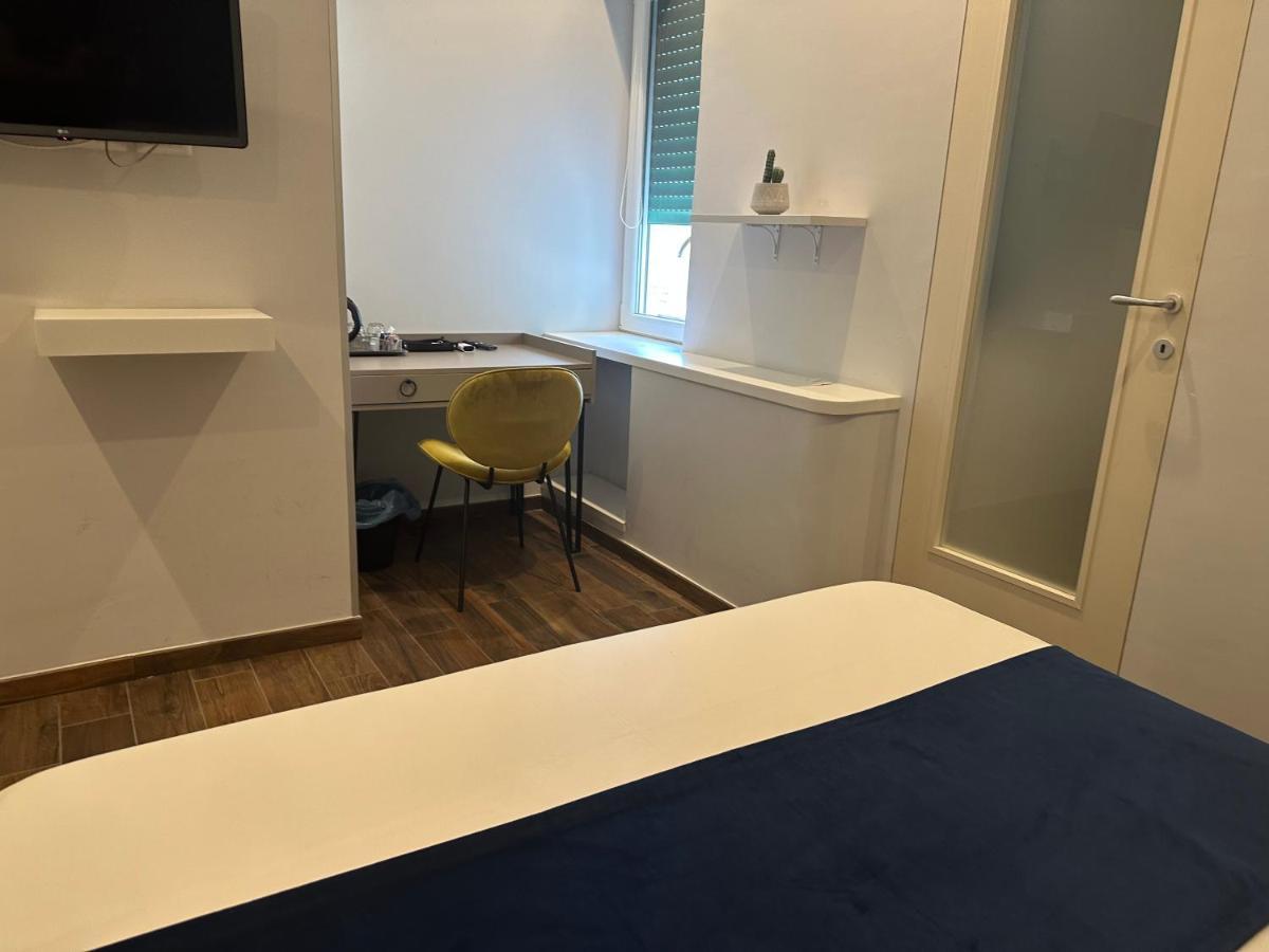 Hotiday Room Collection - Napoli Botanique Luaran gambar